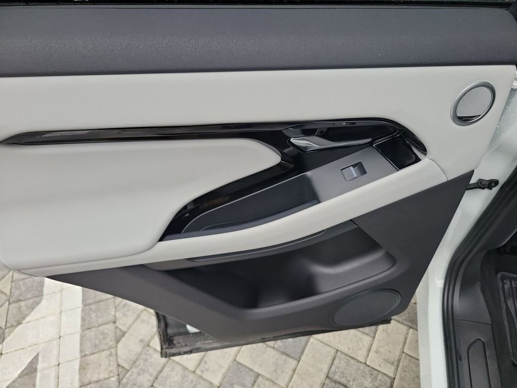 2026 Land Rover Range Rover Evoque S - Photo 22