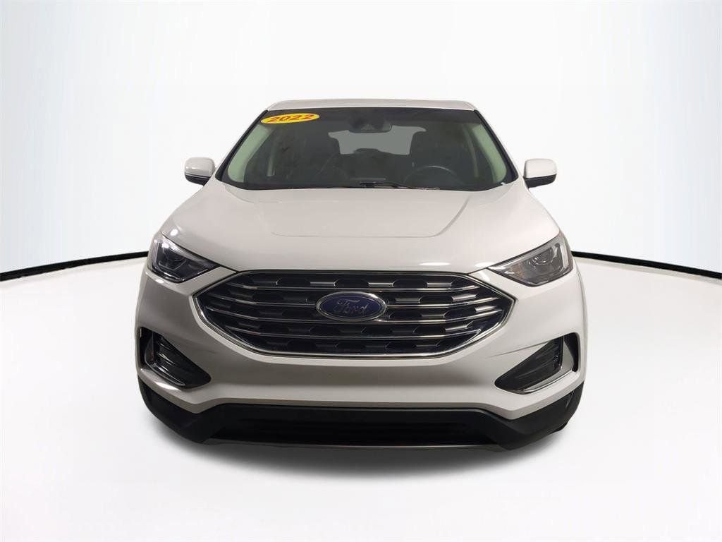 Used 2022 White Ford SEL image 3
