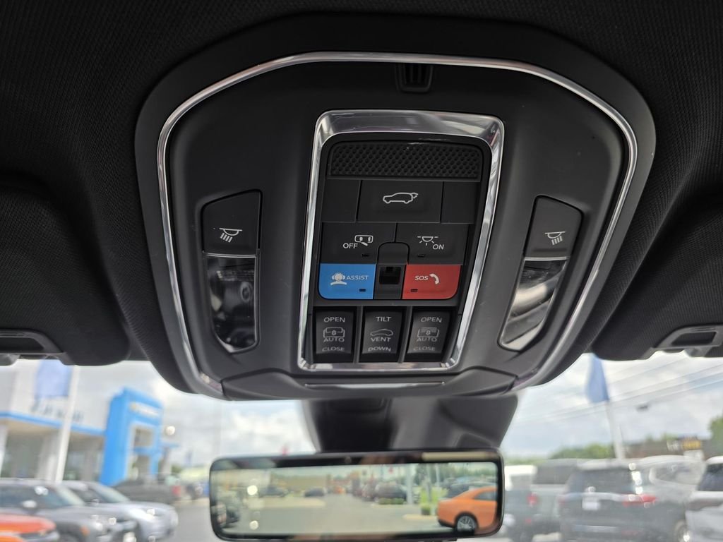 2025 Jeep Grand Cherokee Limited - Photo 17