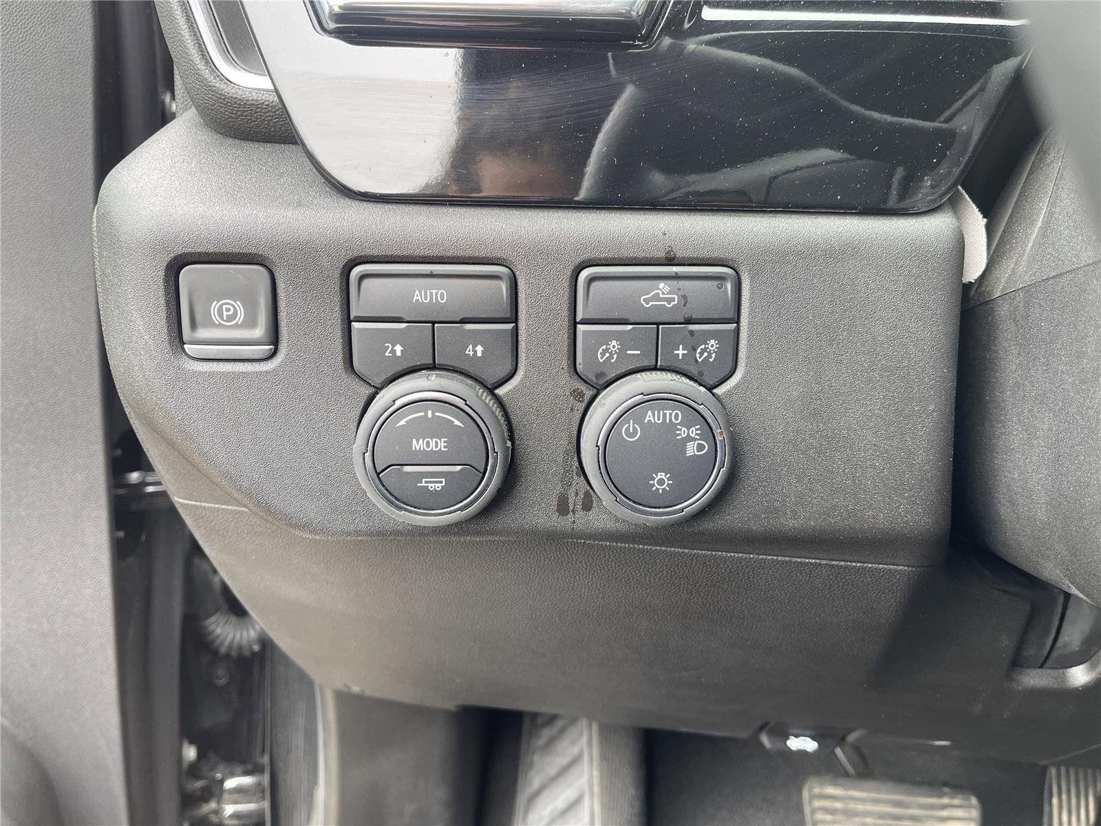 2025 Chevrolet Silverado 1500 LT - Photo 21