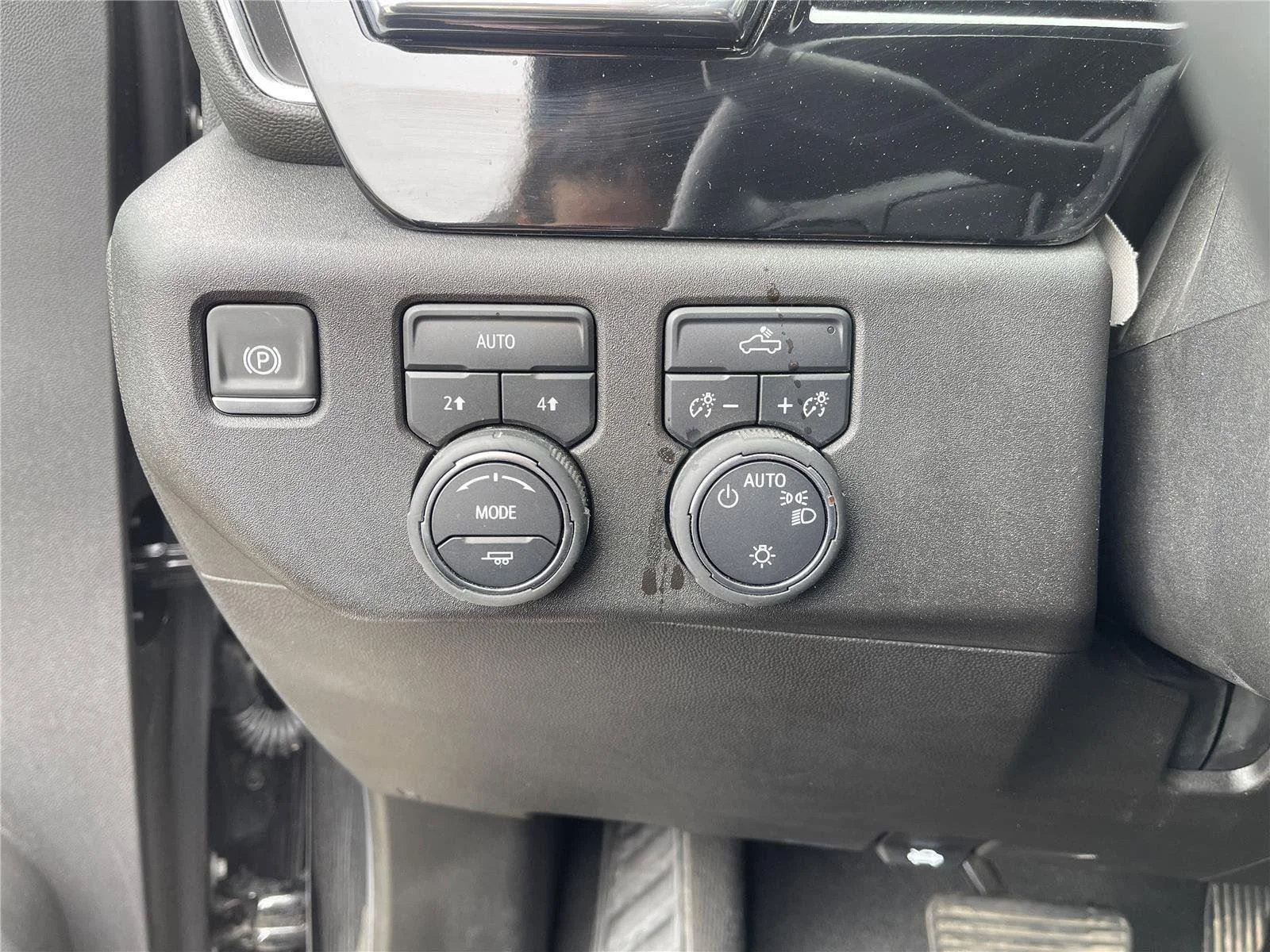 Used 2025 Black Chevrolet LT image 21