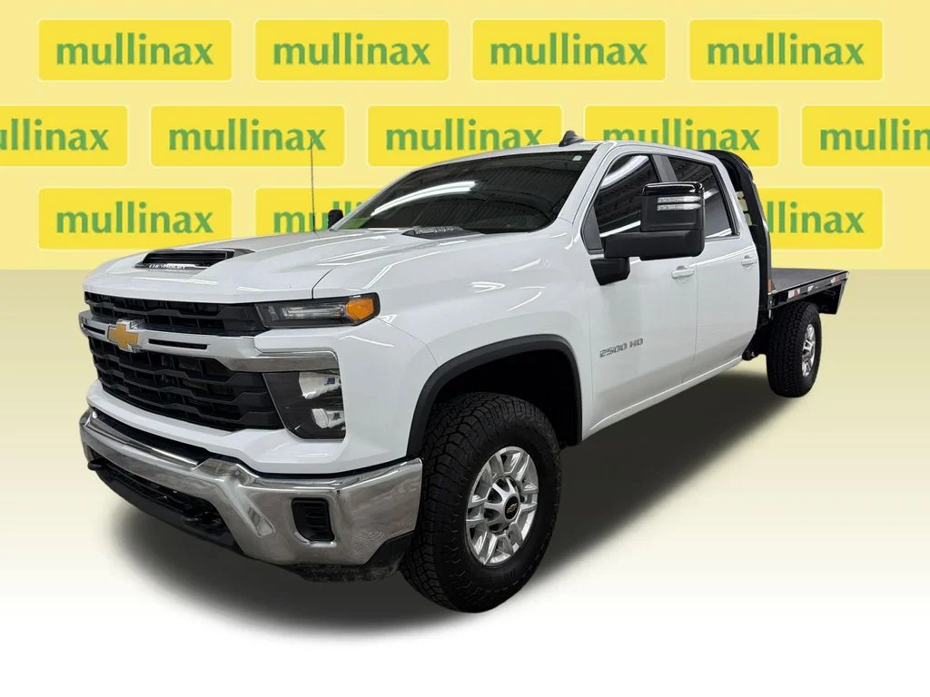 Used 2024 White Chevrolet LT image 14