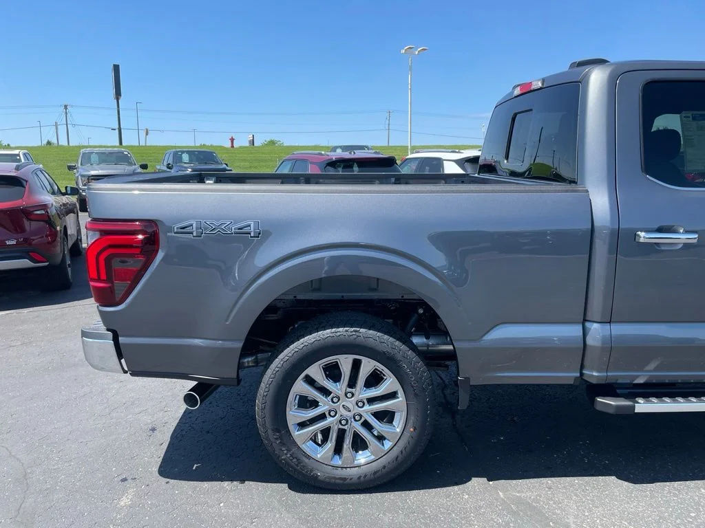 New 2026 Carbonized Gray Metallic Ford Lariat® image 32