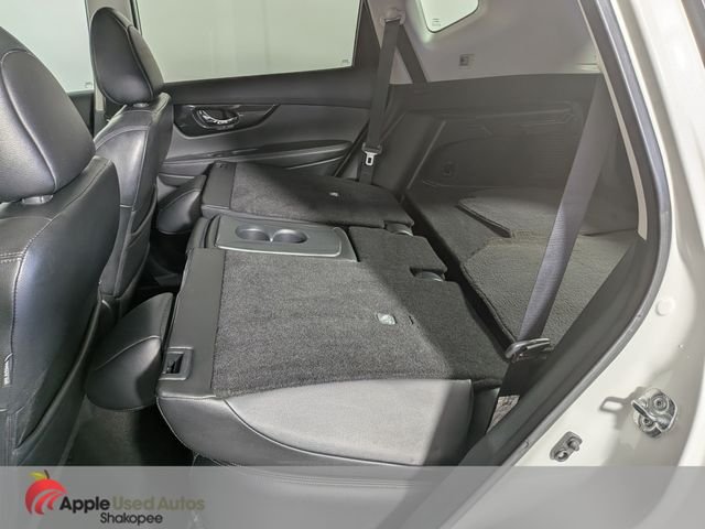 Used 2017 White Nissan SL image 32
