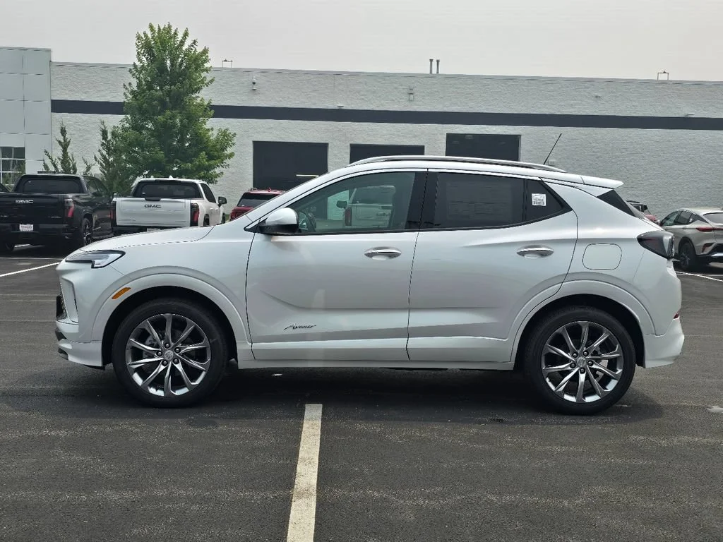 New 2026 White Frost Tricoat Buick Avenir image 11