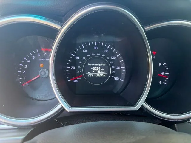 Used 2014 Black Kia LX image 22