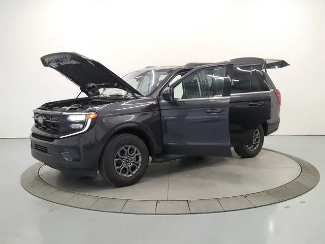 Used 2025 Gray Ford Active image 12
