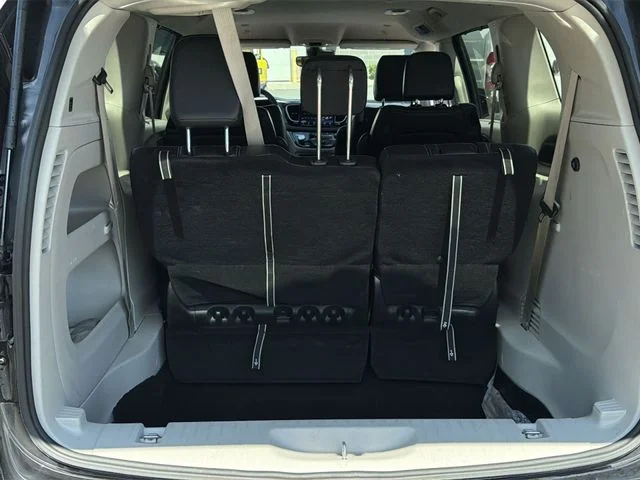 Used 2024 Black Chrysler Touring L image 38