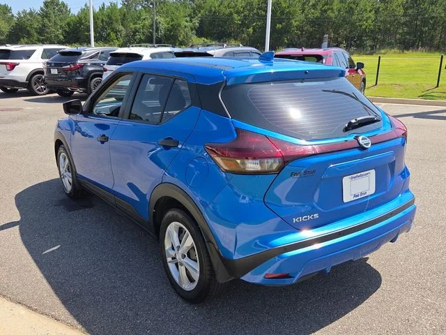 Used 2021 Blue Nissan S image 10