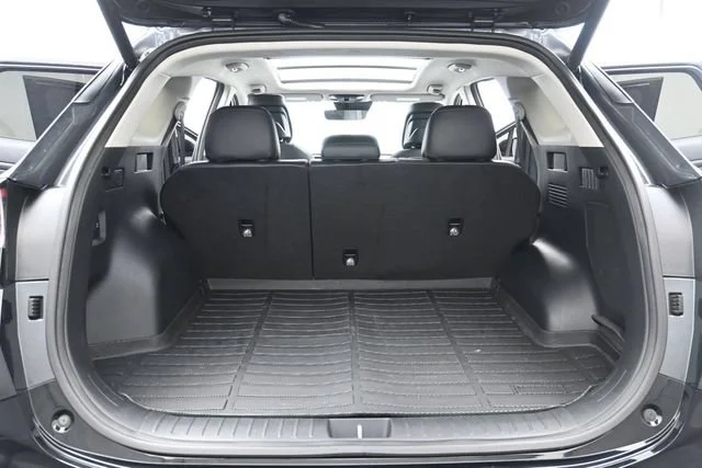 Used 2025 Gravity Gray Kia SX image 24