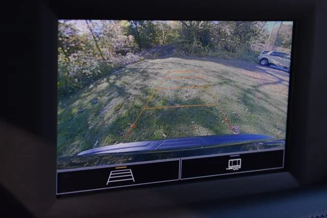 2022 Chevrolet Suburban LS - Photo 28