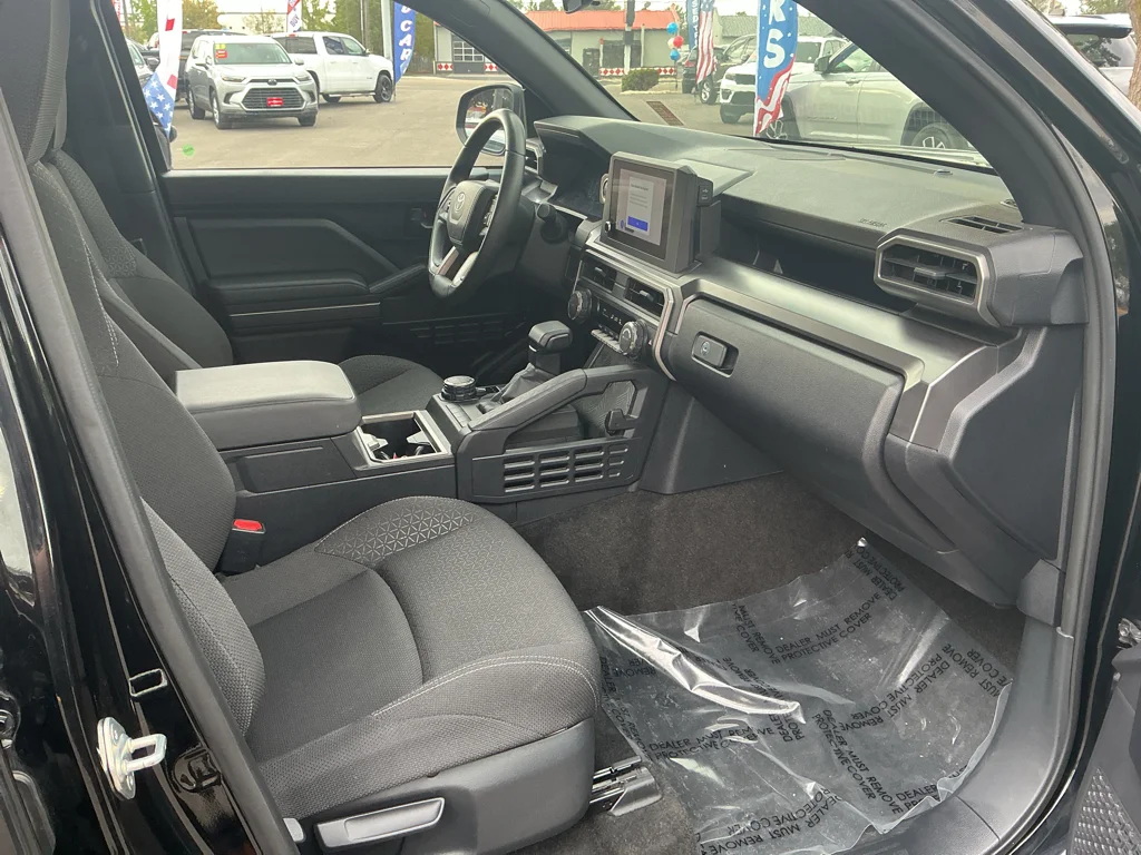 Used 2025 BLACK Toyota SR5 image 13