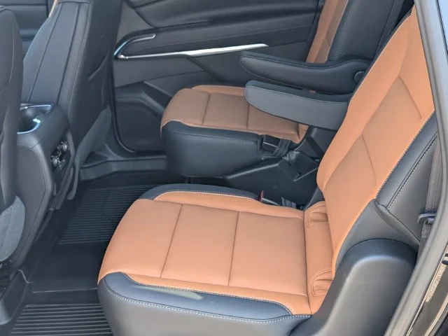 New 2027 Mosaic Black Metallic Chevrolet Z71 image 18