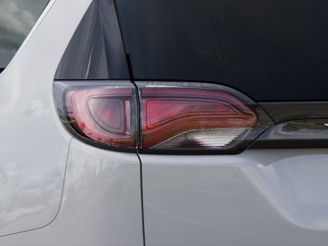 New 2025 Bright White Clear-Coat Exterior Paint Chrysler LX image 99