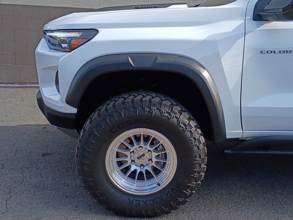 Used 2026 Summit White Chevrolet ZR2 image 9