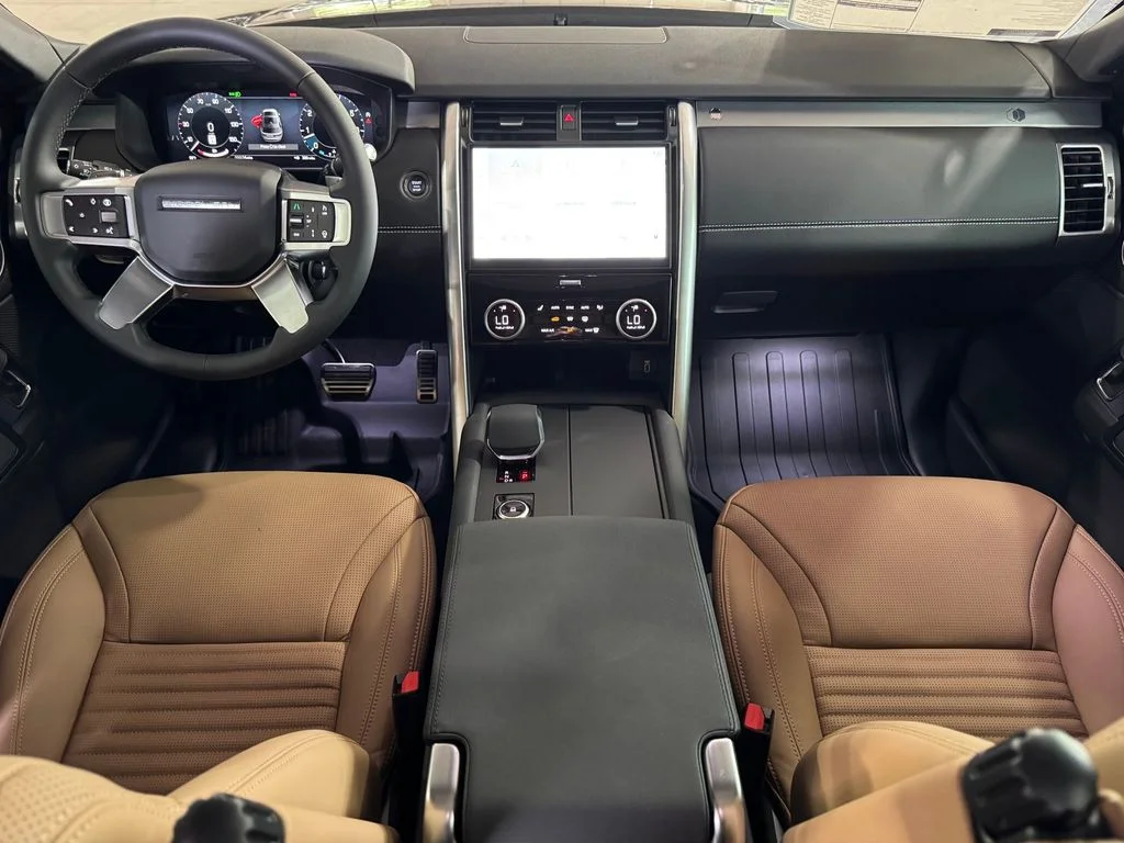 New 2026 Santorini Black Land Rover Gemini Edition image 18