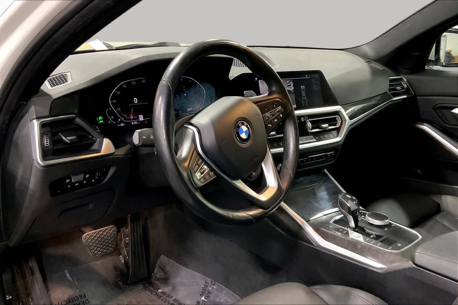 Used 2020 Alpine White BMW 330i xDrive image 18