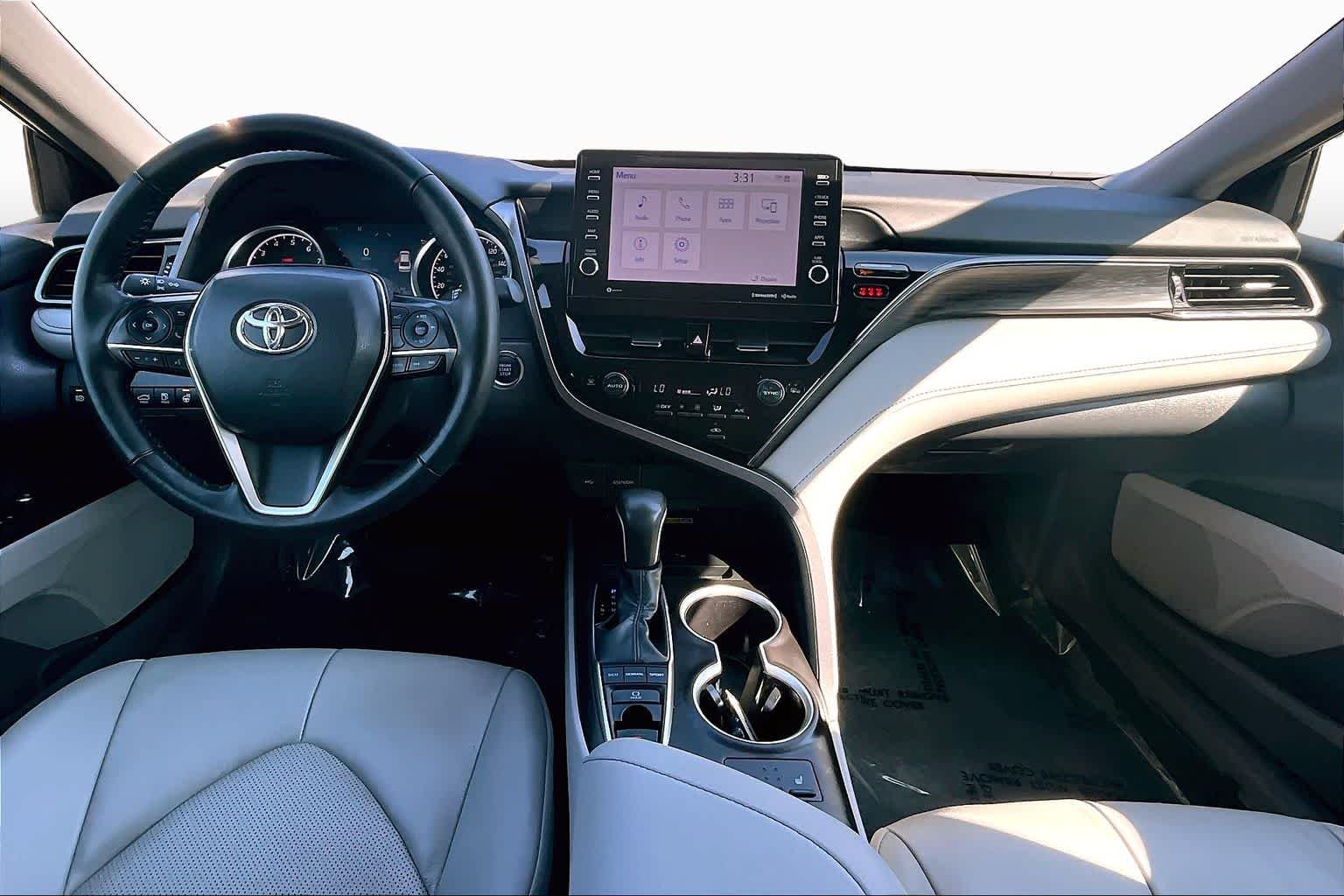 Used 2024 Predawn Gray Mica Toyota XLE image 16