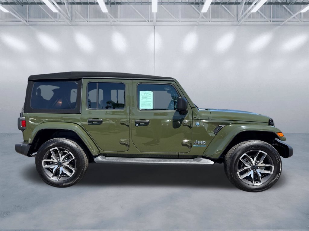 Used 2024 Green Clearcoat Jeep Sport S 4xe image 3