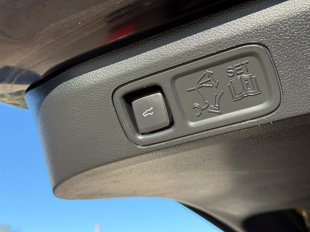 Used 2021 Black Ford Platinum image 28