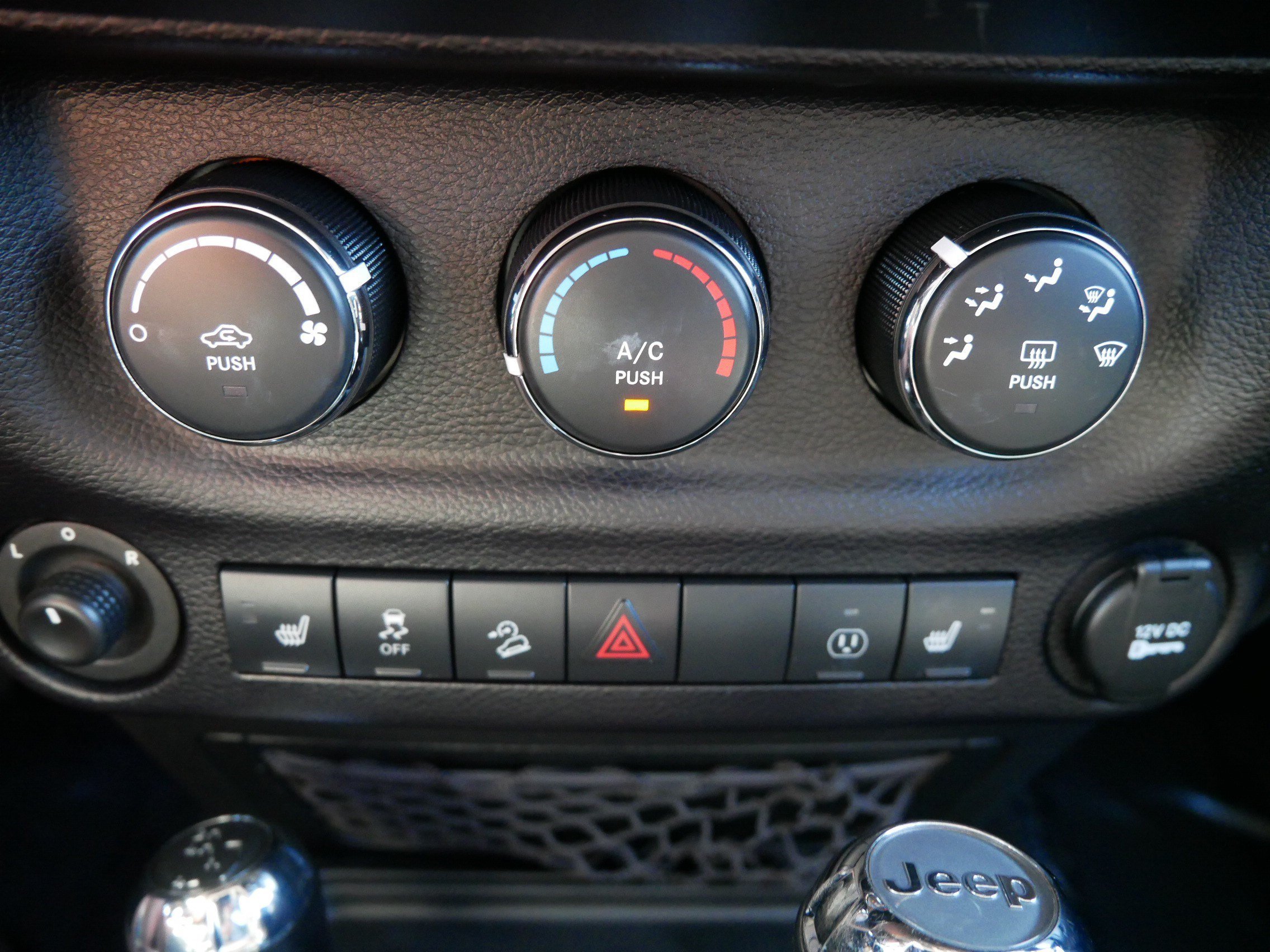 Used 2015 Black Clearcoat Jeep Rubicon image 25