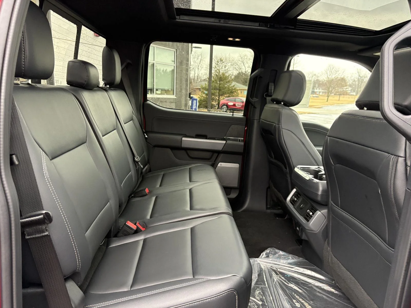 New 2026 Ruby Red Metallic Tinted Clearcoat Ford XLT image 21