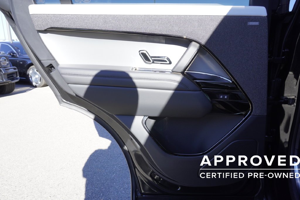 Certified Used 2025 Black Land Rover Dynamic SE image 28