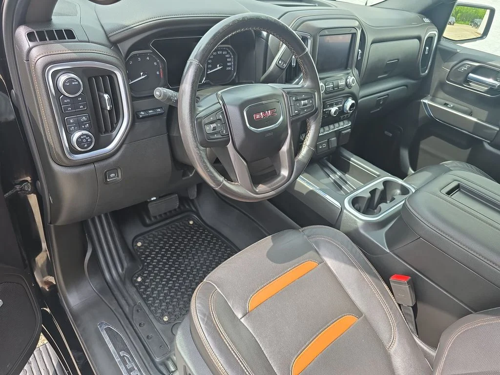 Certified Used 2022  GMC AT4 image 10
