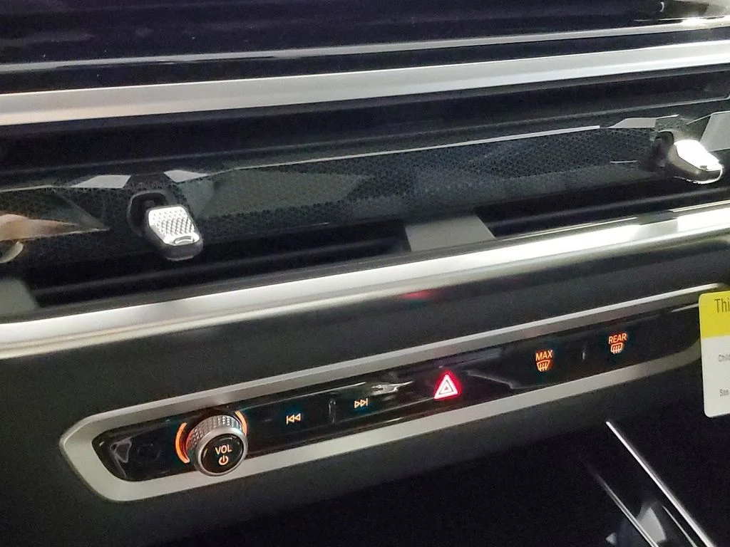 2025 BMW X7 ALPINA XB7 - Photo 23