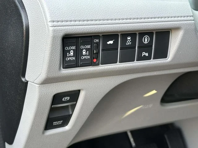 2024 Honda Odyssey Elite - Photo 21