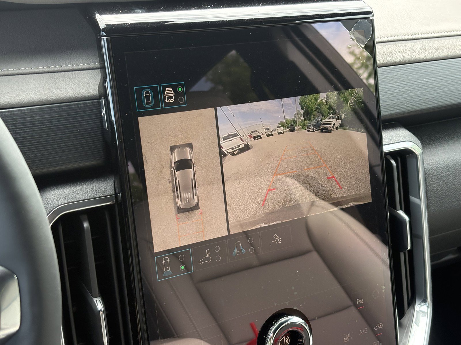 2026 GMC Acadia Elevation - Photo 28
