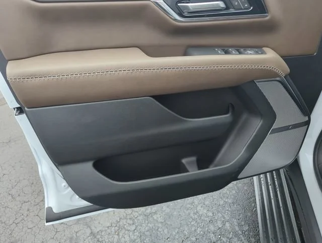 New 2026 Glacier White Tricoat GMC Denali Ultimate image 10
