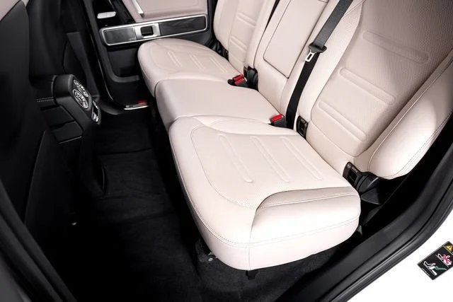 Used 2024 MANUFAKTUR Moonlight White Metallic Mercedes-Benz G 550 image 25