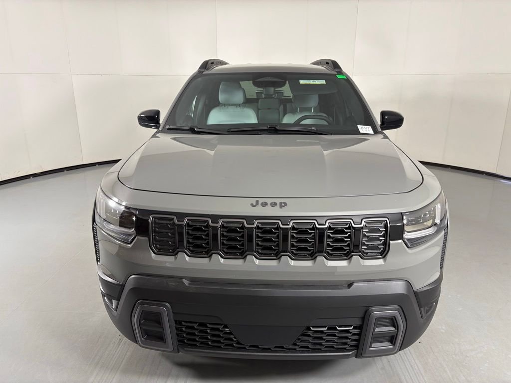 New 2026 Sting-Gray Clear-Coat Exterior Paint Jeep Laredo image 3