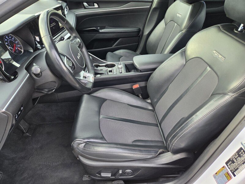 Used 2022 White Pearl KIA GT-LINE AUTO AWD image 10