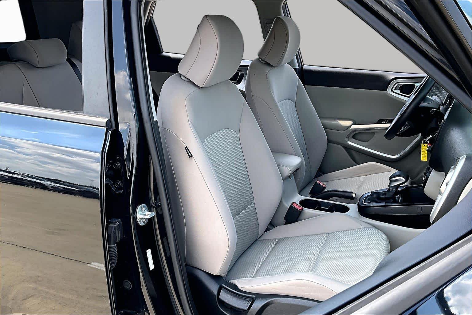 Used 2020 Cherry Black Kia LX image 9