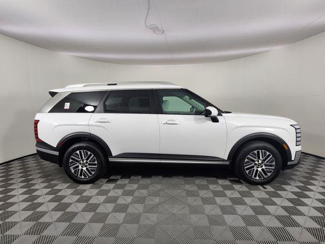 New 2026 White Hyundai SEL 8P image 7