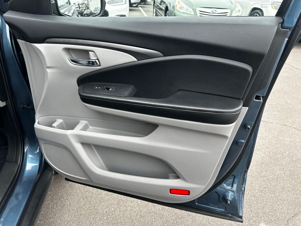 Used 2016 Blue Honda EX image 14