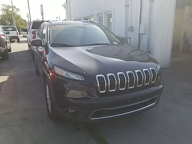 Used 2015 Black Jeep Limited image 5