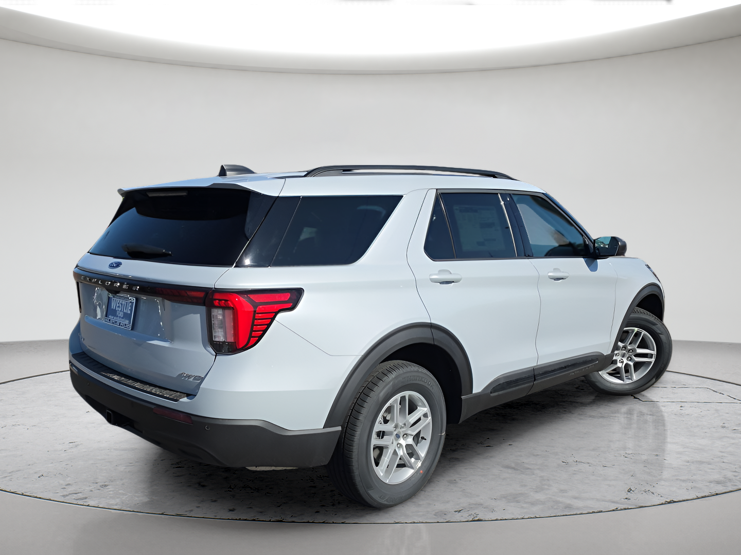 New 2026 Space White Metallic Ford Active image 4