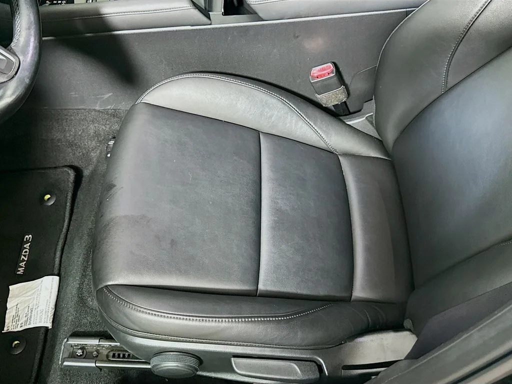 Used 2021 Jet Black Mica Mazda Select image 20