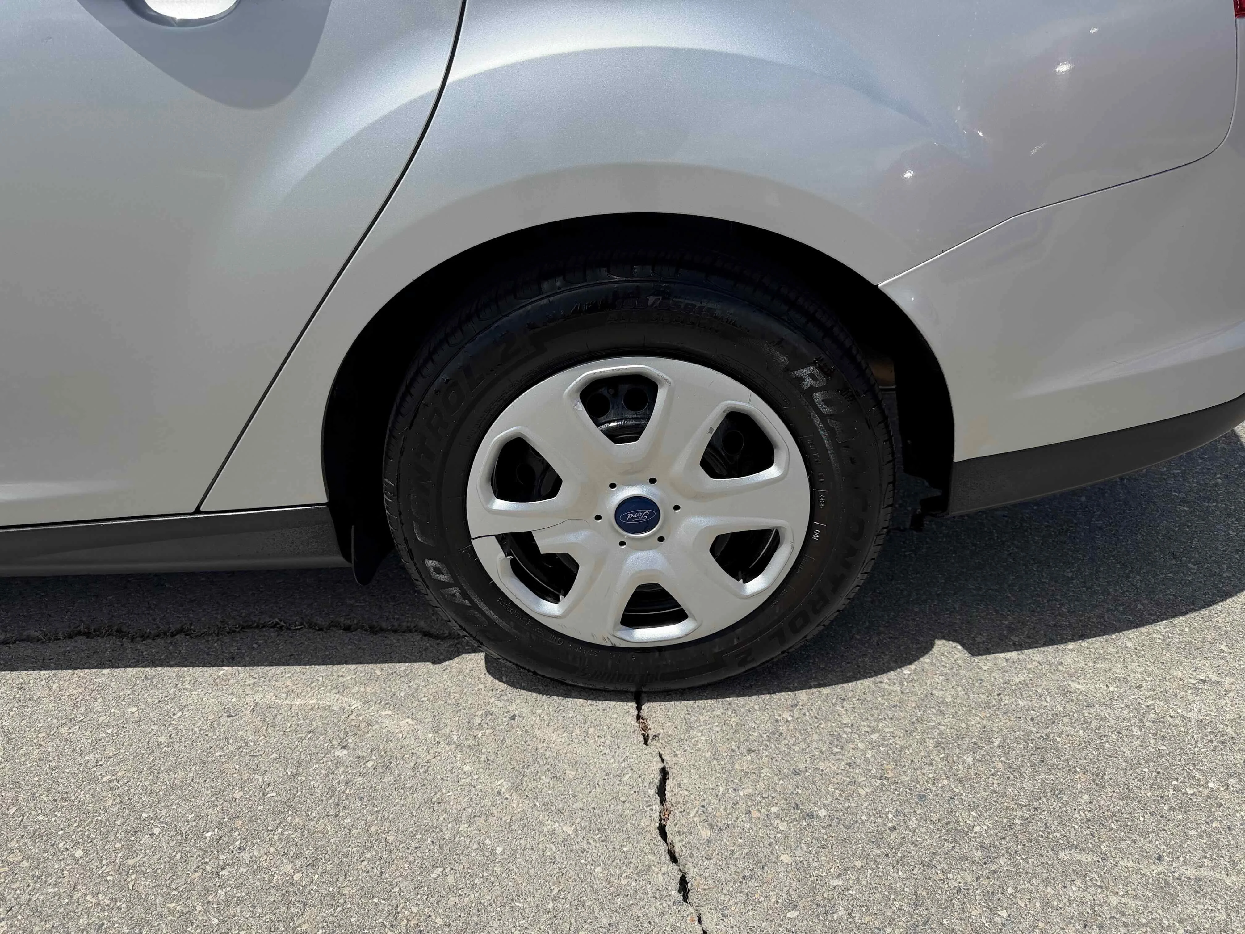 Used 2013 Ingot Silver Ford S image 13