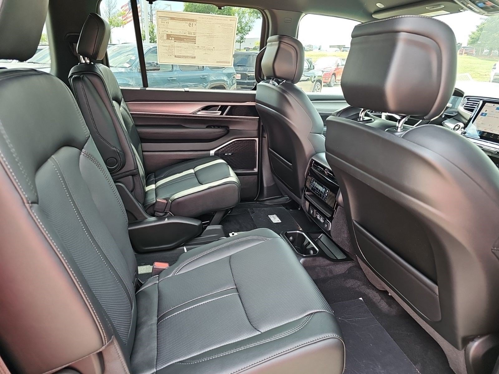 New 2026 High Gloss Black Jeep Limited Altitude image 14