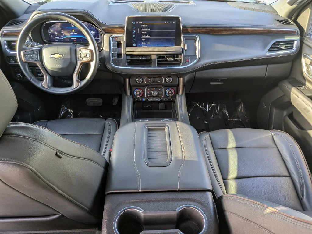 Used 2024 Black Chevrolet High Country image 14