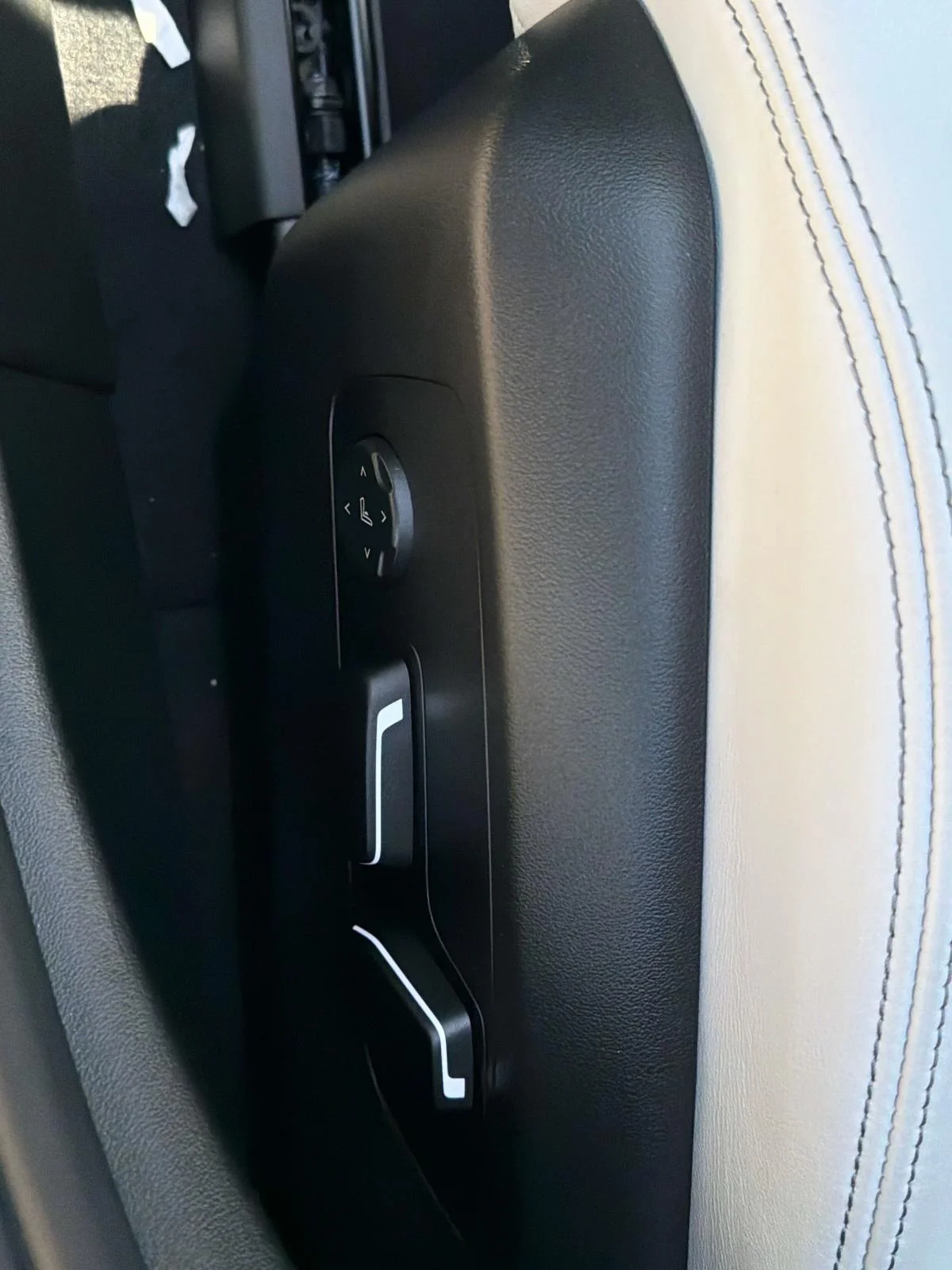 New 2026 Carbon Black Metallic BMW Sedan image 27