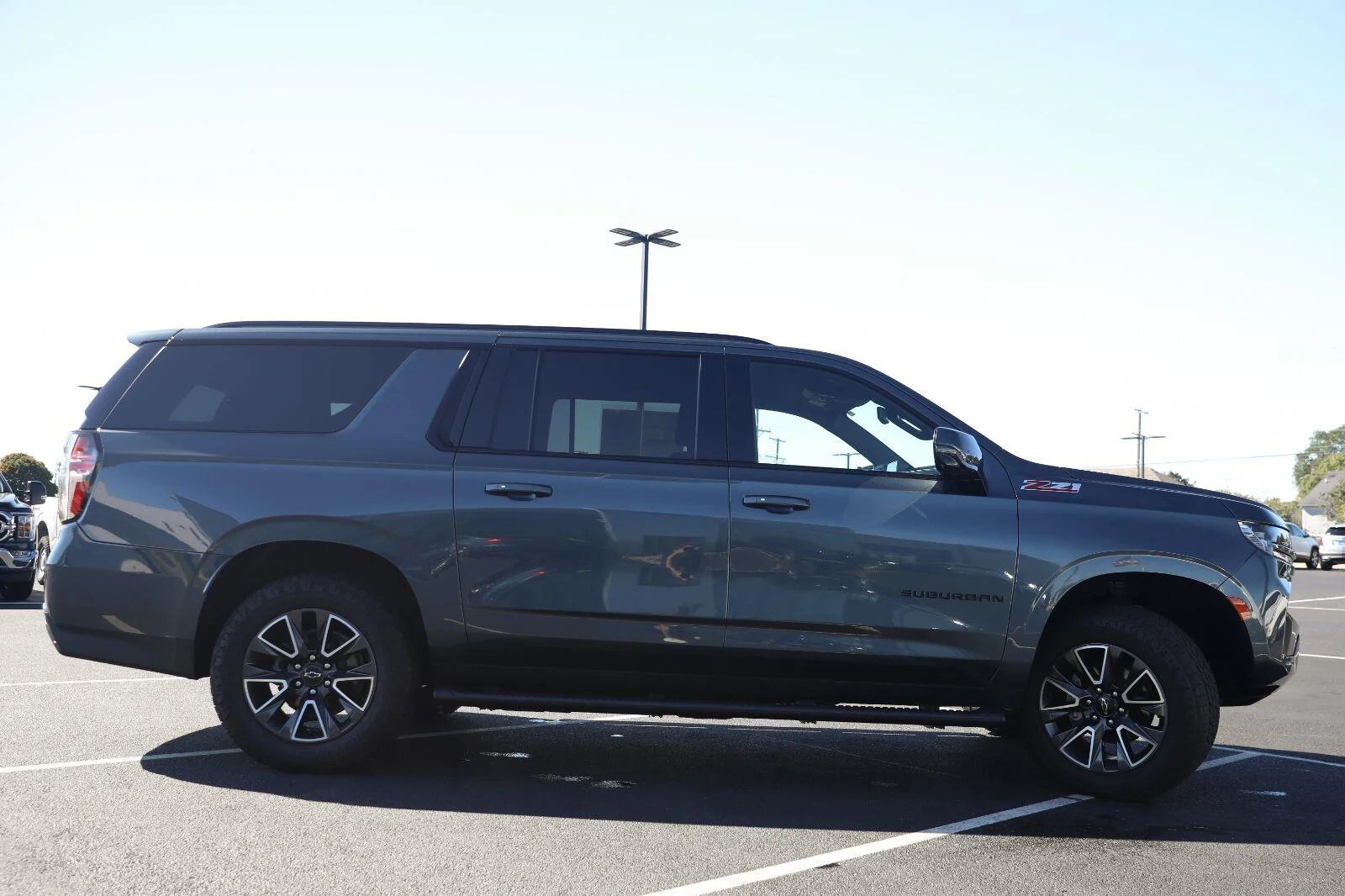Used 2021 Shadow Gray Metallic Chevrolet Z71 image 9