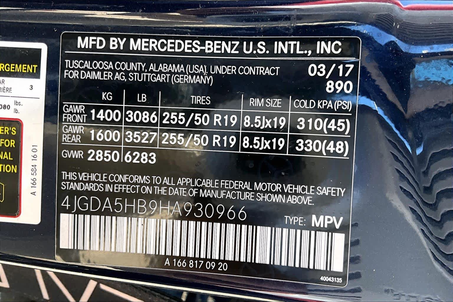 Used 2017 Lunar Blue Metallic Mercedes-Benz GLE 350 image 35