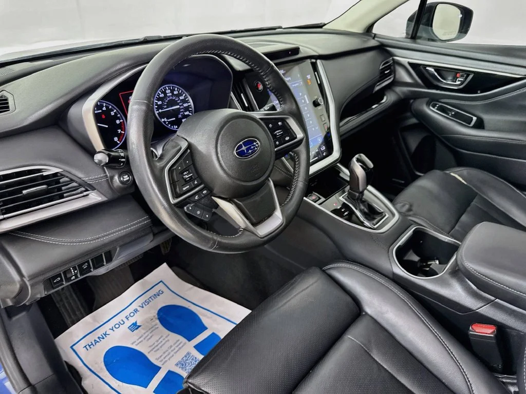 Used 2020 Abyss Blue Pearl Subaru Limited image 10