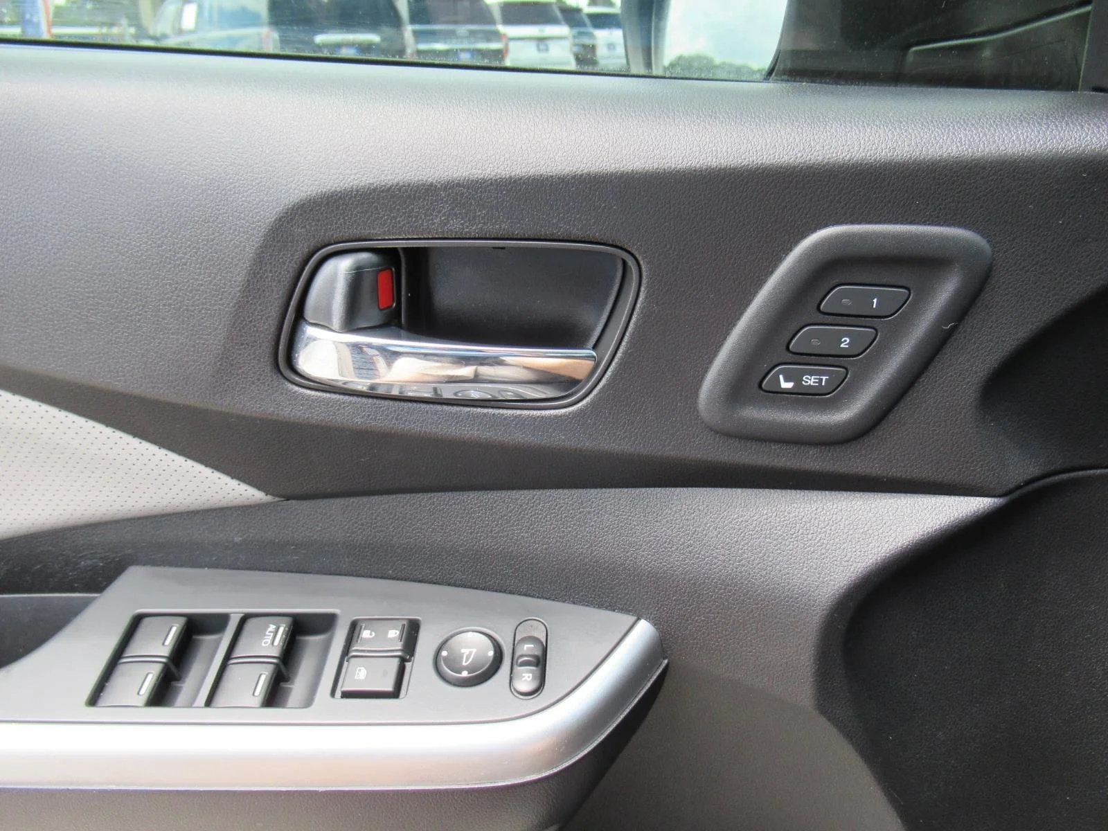 Used 2016 Burgundy Honda Touring image 22