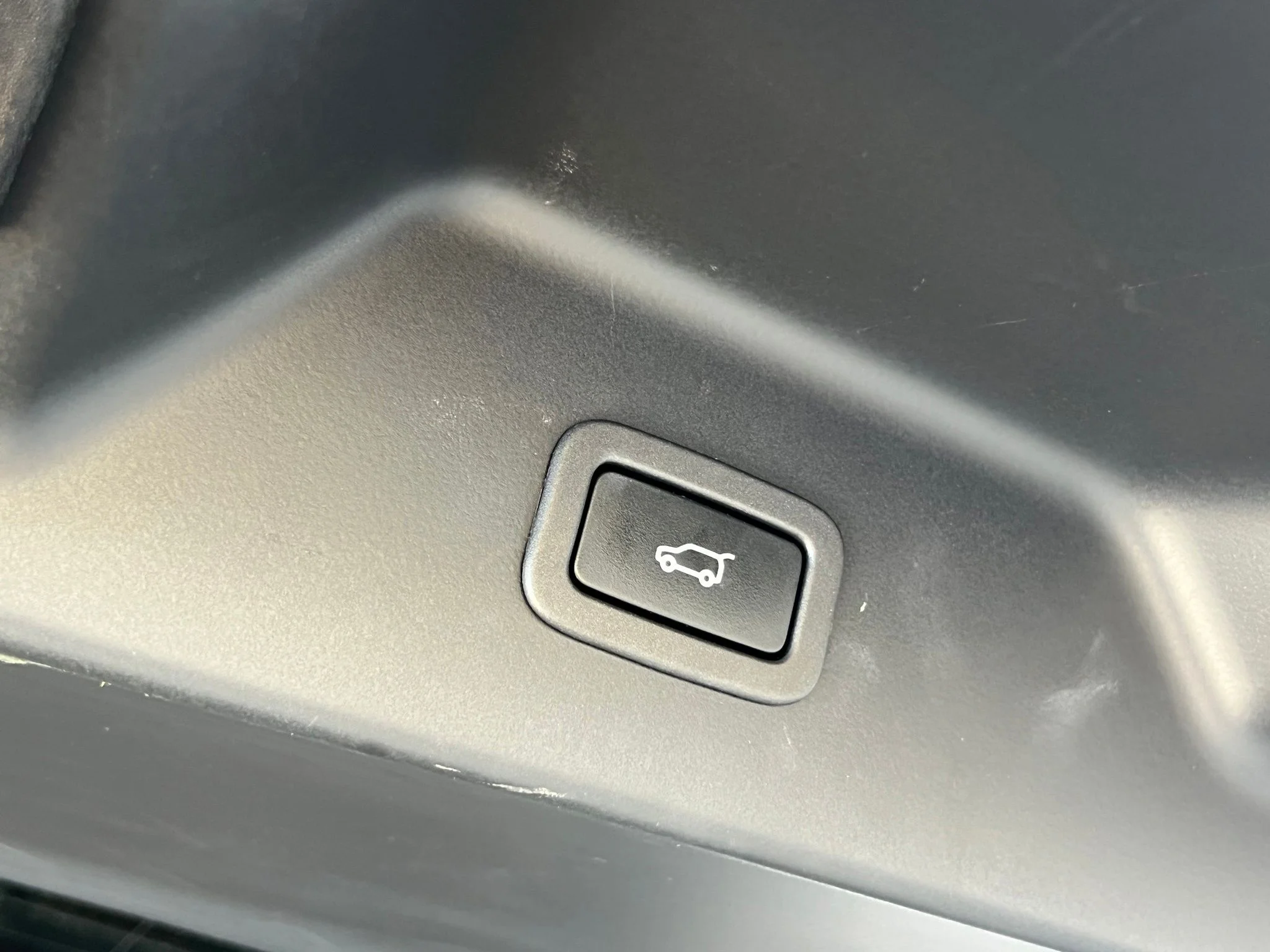 Used 2019  Land Rover 5.0L V8 Supercharged image 23